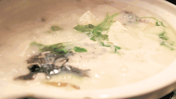 △天目湖鱼头汤。