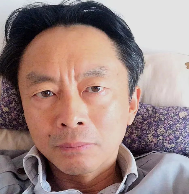 “渡过”公众号创办人张进去世,曾发文《张进:我如何渡过患癌恐惧》|张进_新浪财经_新浪网