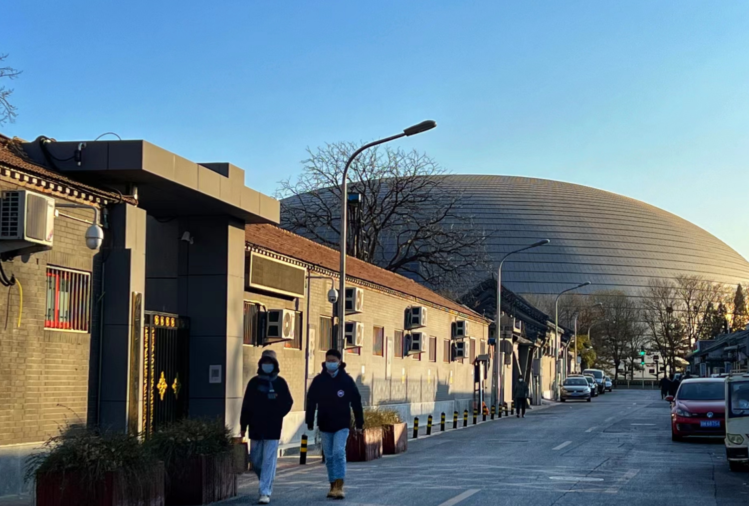 日前,随着西城区西长安街街道北安里胡同最后一批电力杆线的拆除,西