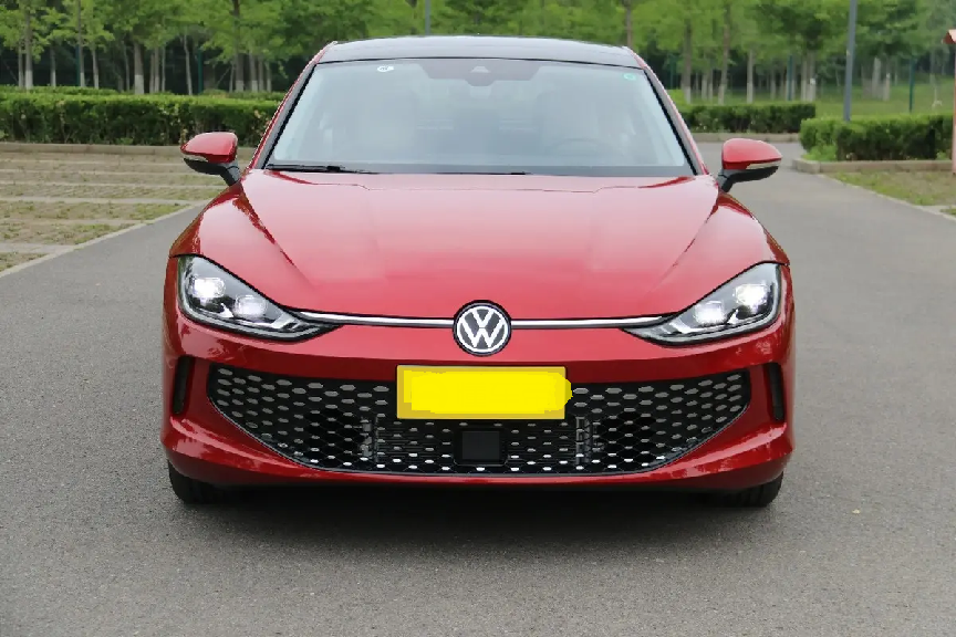 试驾上汽大众凌渡l(lamando l),连续月销破万,究竟有何魅力?