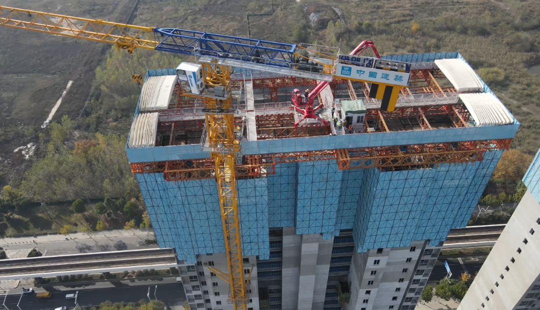 中建三局科创产业发展有限公司自主研发的住宅造楼机