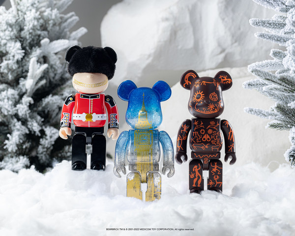 　　从左至右：The Queen’s Guard、Big Ben 及Moose Knuckles联名款