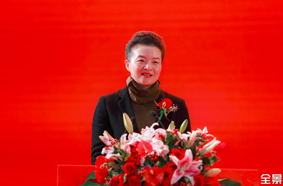 修水县委副书记,县长刘婕主持开场