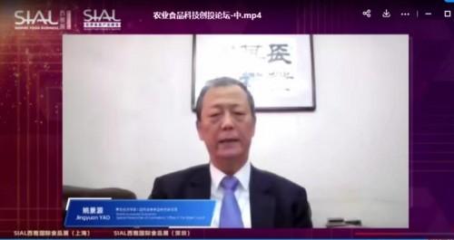 　　著名经济学家，国务院参事室特约研究员姚景源
