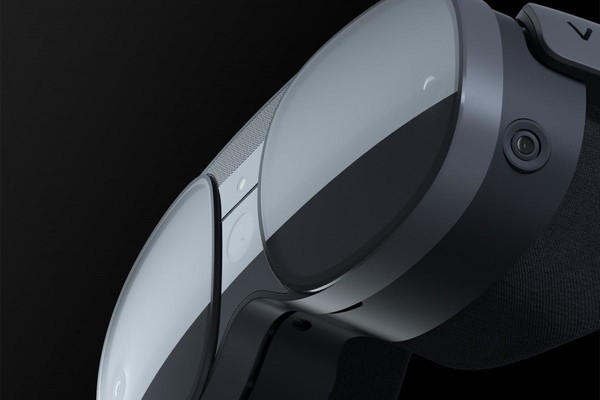 HTC或将于1月推新头显设备 实现VR和AR功能共存