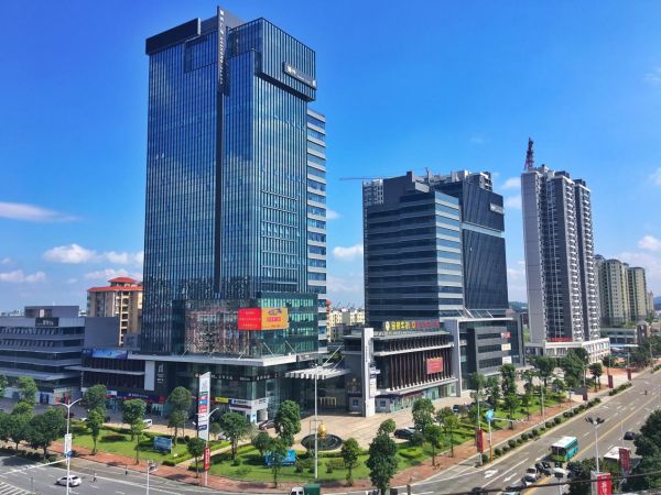 德仲广场(荣获2018年中山市优秀勘察设计一等奖)