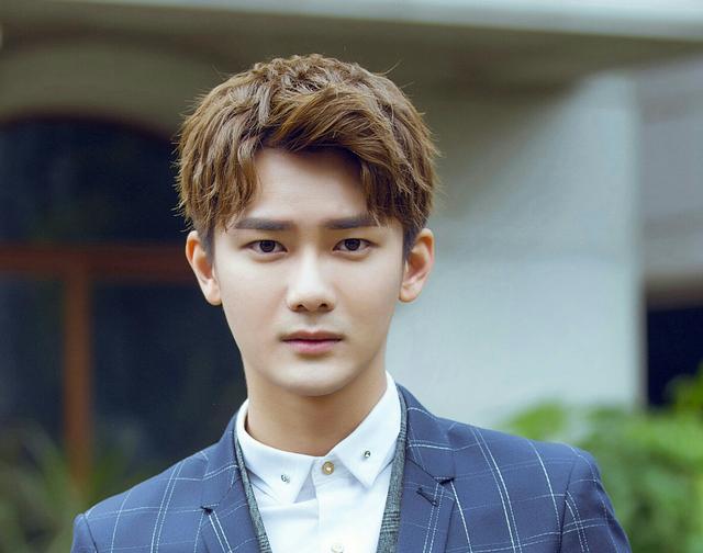 遭网友们怒骂后,男星熊梓淇发长文否认:没有嘲笑的意思,我活这么大也