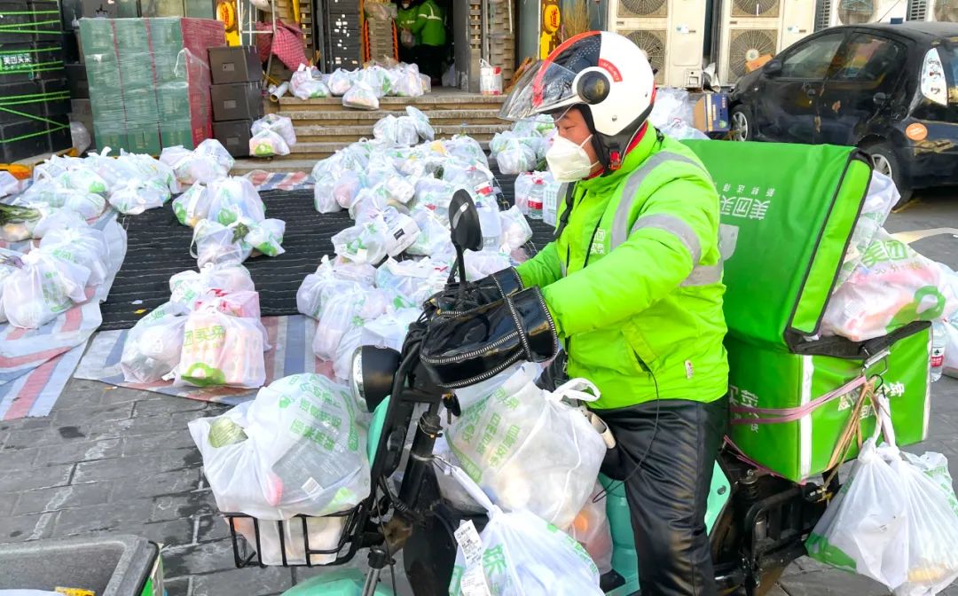 都是杨家将的后代，杨文举救下杨文广，哥哥为何不识亲弟弟？