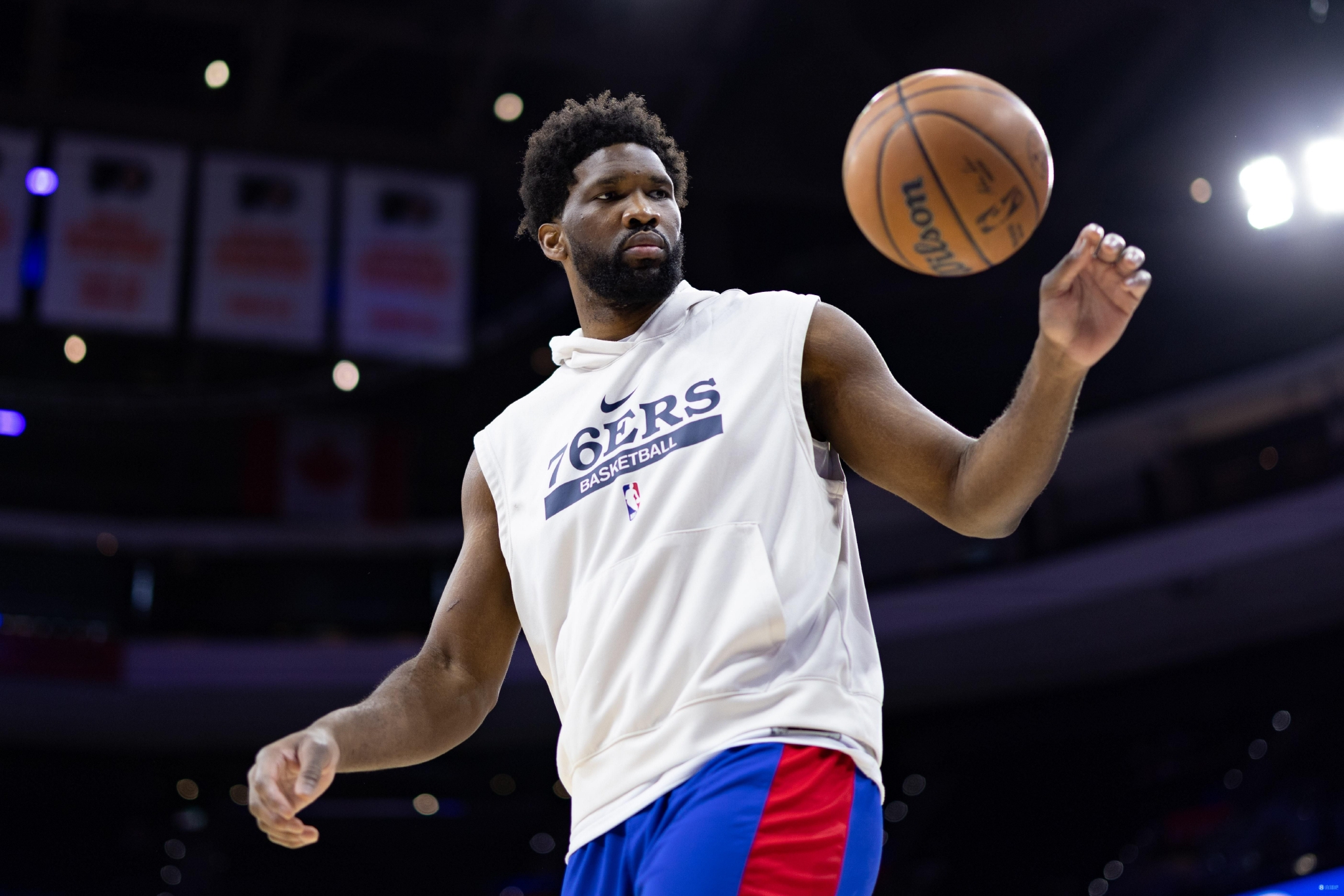 恩比德核心地位如何影响全队战术走向与节奏掌控