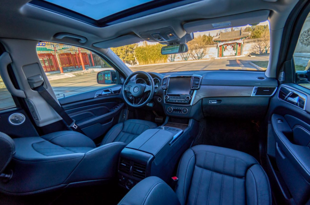 BJ90山河经典版上市 售价47.80-49.80万元