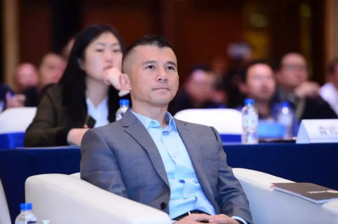 俊发董事长李俊