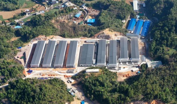 　　明康汇湖北建始蛋鸡养殖基地