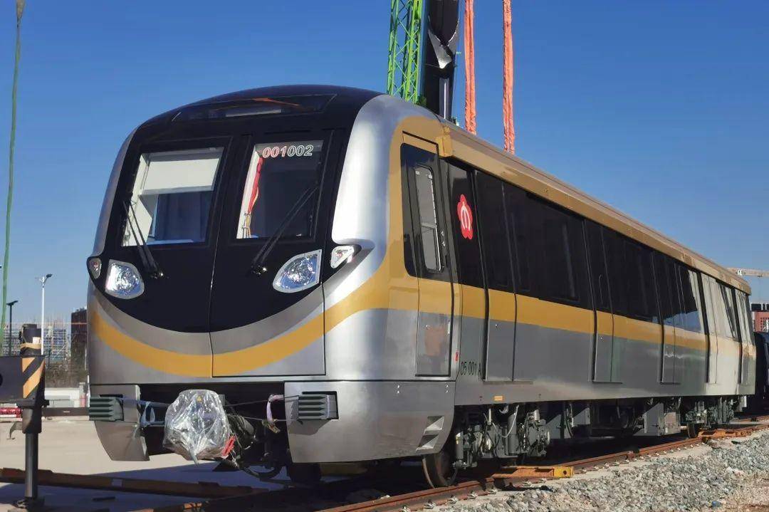 南京地铁五号线首辆列车交付|列车_新浪财经_新浪网