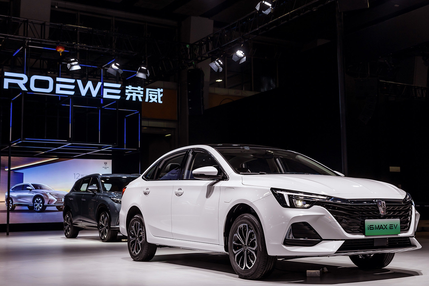 2022广州车展:上汽荣威携多款主力车型亮相,第三代荣威rx5领衔|荣威rx