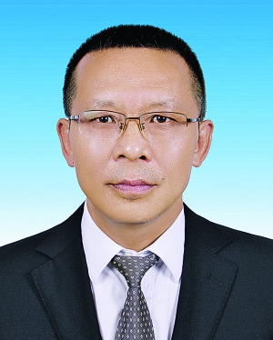 郑建国男,彝族,1968年1月出生,省委党校研究生,中共党员.