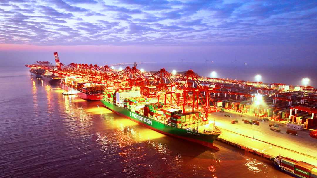 上海:洋山四期自动化码头开港五周年吞吐逾2000万标箱|上海市_新浪