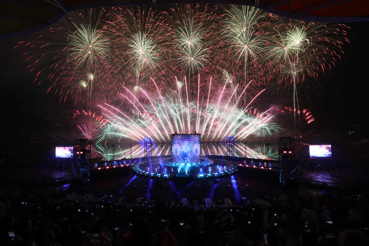 浏阳举办跨年焰火嘉年华|长沙市_新浪财经_新浪网