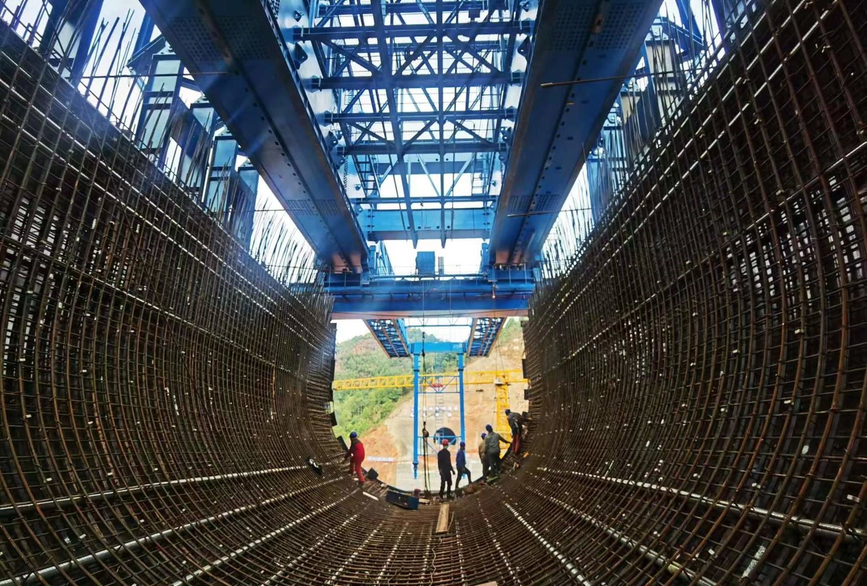 正在施工中的向家坝灌区工程瓦房头渡槽. 四川省向家坝灌区公司供图