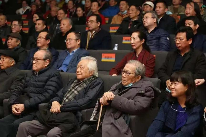 2020年11月23日,钟涵先生参加"站在人生的前线——胡一川艺术与文献展