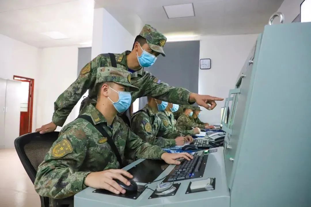 紧贴实战设置训练内容,聚力锻造现代化信息作战劲旅