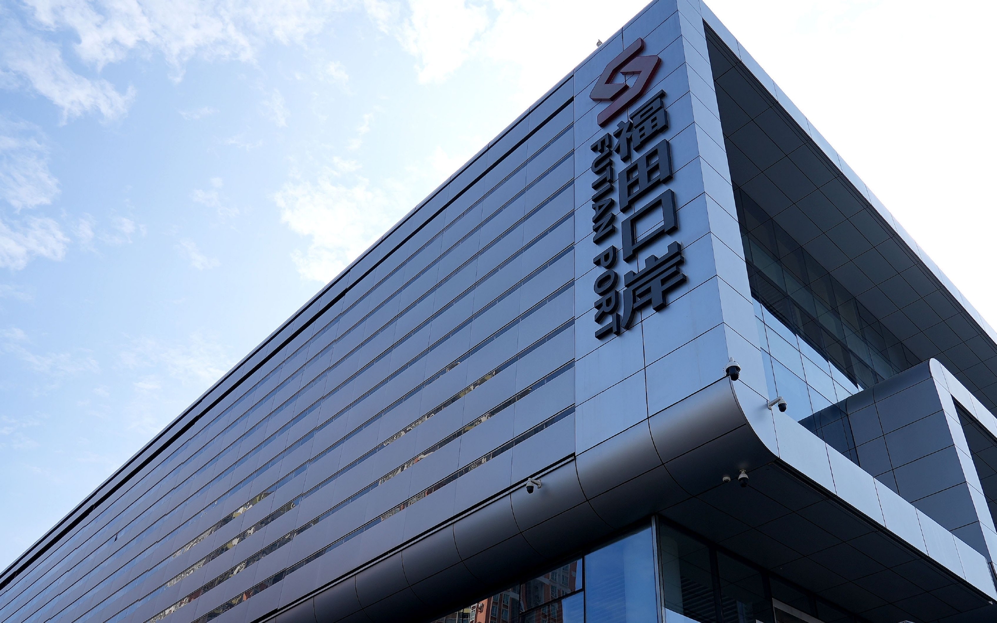 2023年1月5日,广东深圳福田口岸整修准备迎接恢复通关.图/ic photo