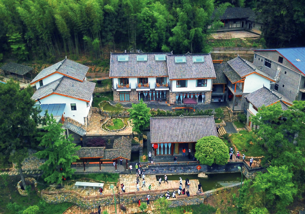 重庆文旅复苏·乡村篇｜“疗愈游”火了 乡村游成热门选项 “民宿+”消费迎增长_手机新浪网