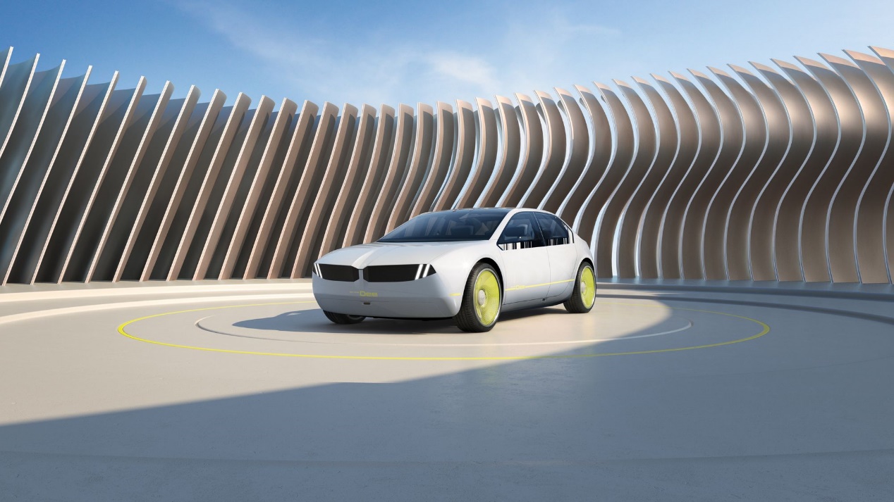 概念车Dee全球首发，宝马“新世代”车型2025年面世