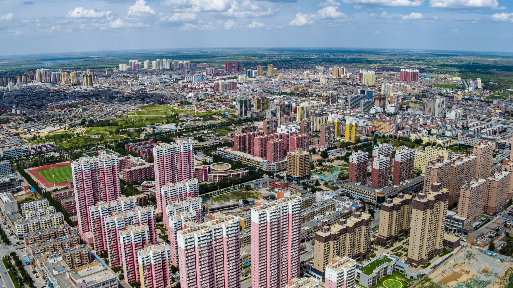 (定边县城 孟广耀 摄)