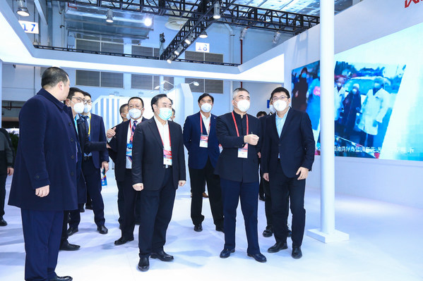 医疗球管是什么万东医疗携新一代AEG球管DSA设备亮相介博会-上海聚慕医疗器械有限公司