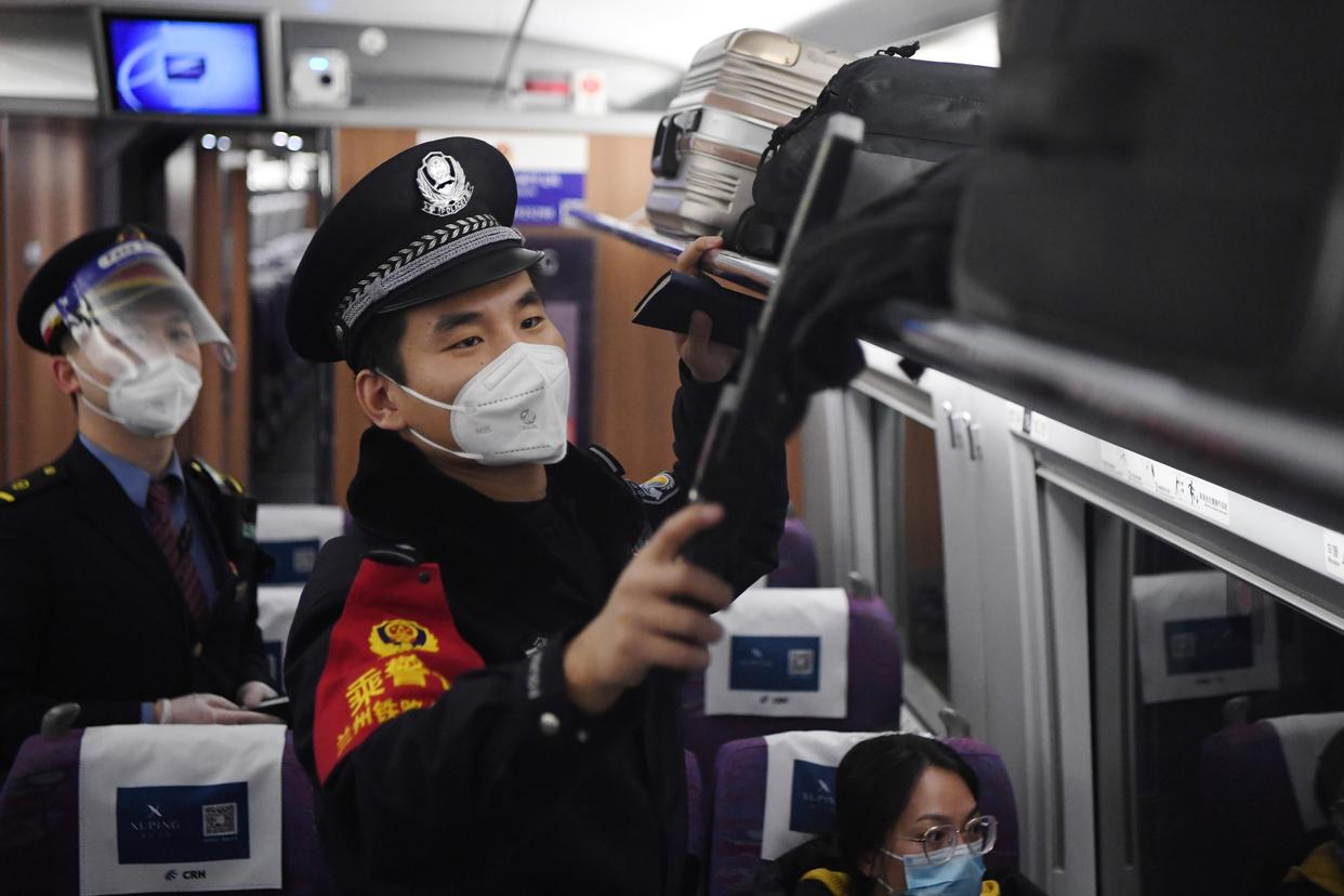 "95后"乘警的第110次值乘|列车_新浪财经_新浪网