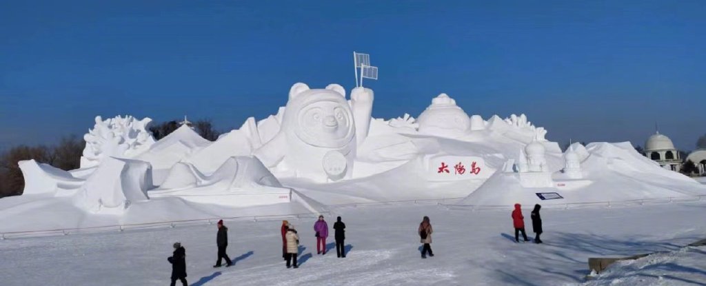 雪博会"传奇":35年里,把精心雕刻的冬天,梦幻般呈现给世界|雪雕_新浪