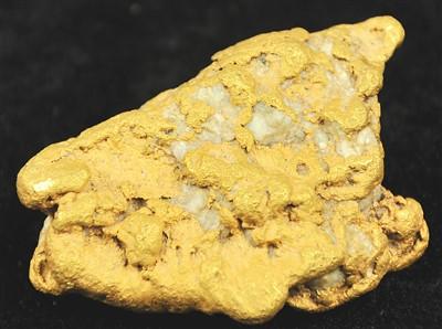 山西省大同市灵丘县发现的狗头金.山西地质博物馆供图