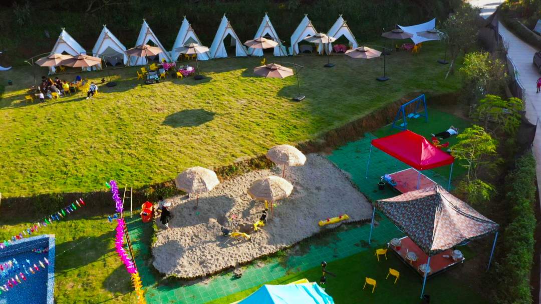 镇康县起点亲子庄园.李丽君摄