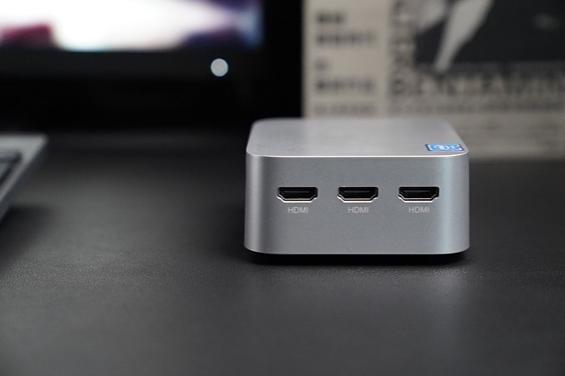 　　▲ 左侧3个HDMI2.0接口