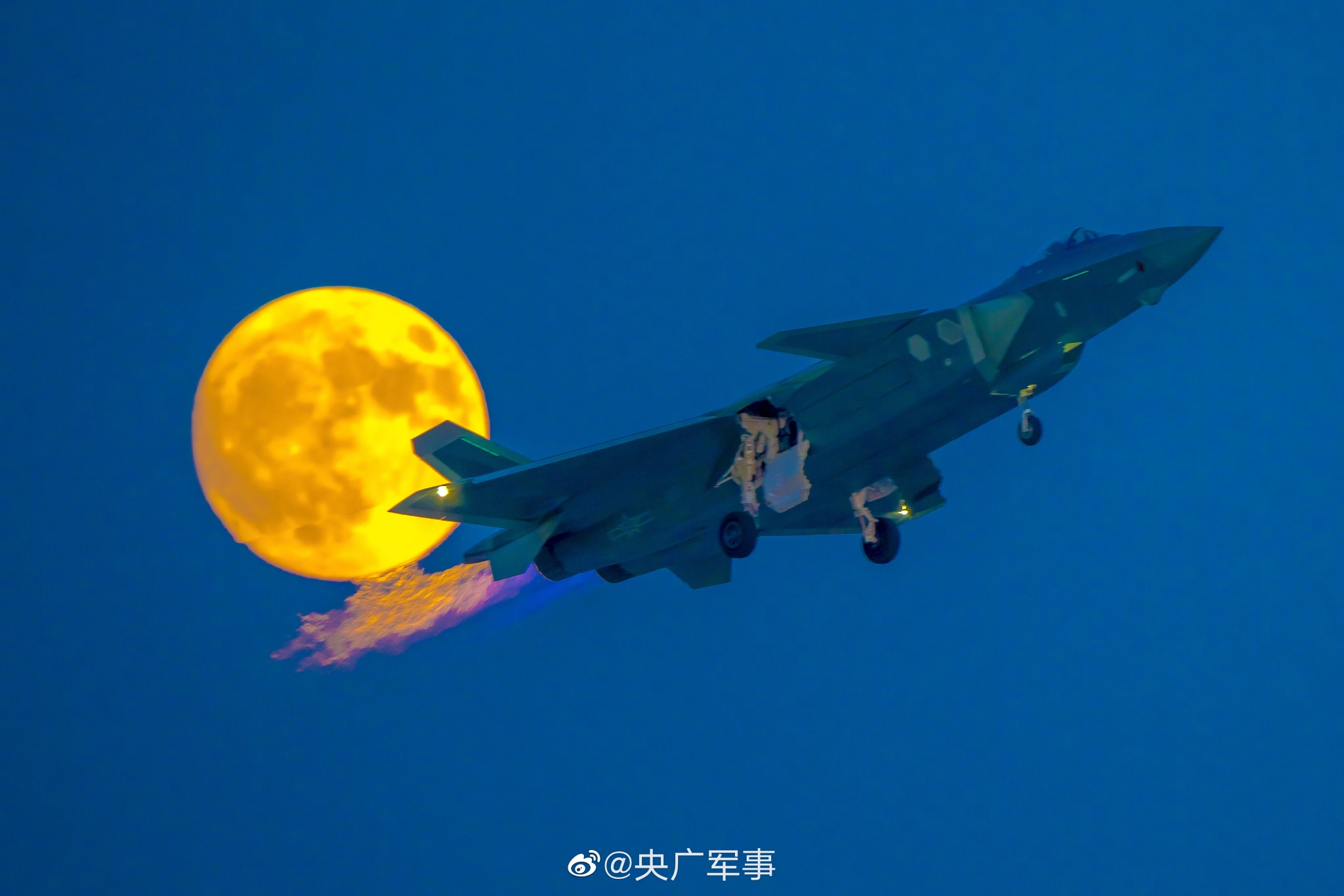 每一张都值得收藏!12张歼20高清壁纸_手机新浪网