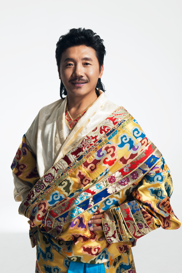 首次当选四川省人大代表,民族歌手容中尔甲:建议提升民族地区文旅作品