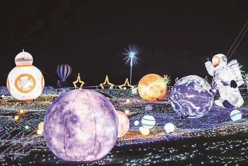 梦幻灯光秀点亮喇家遗址公园|萤火虫_新浪财经_新浪网