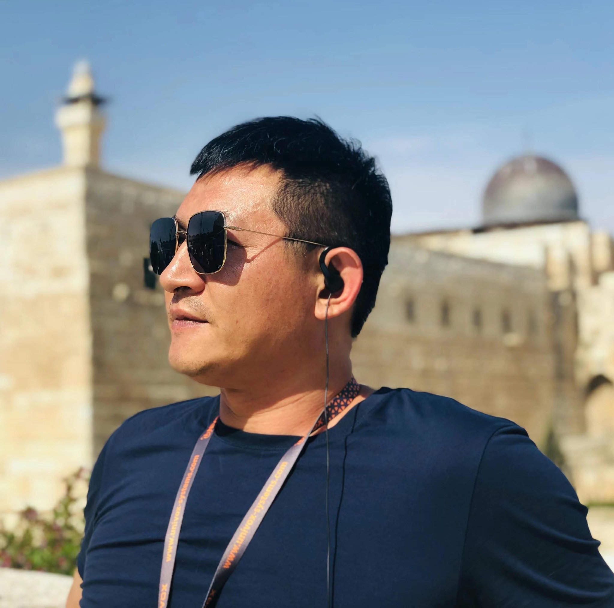 词作者，吴金坠