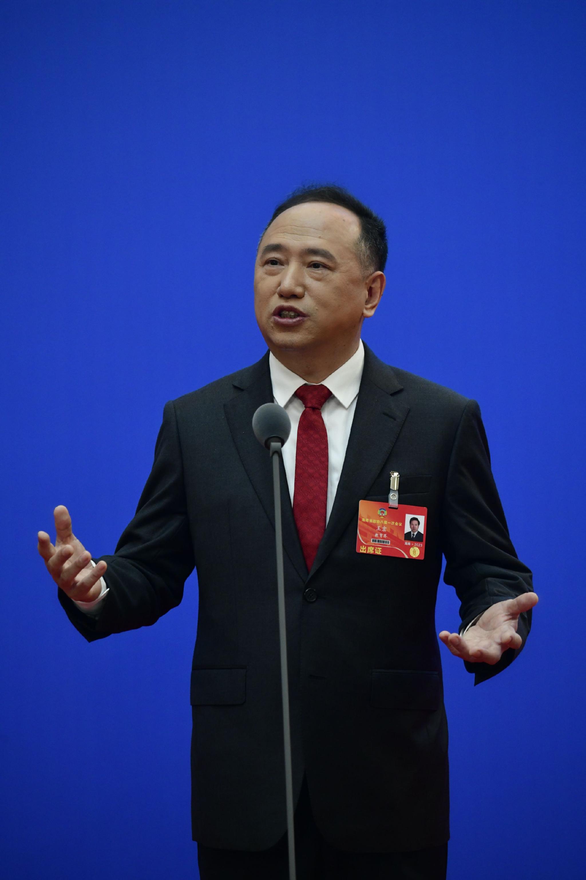 王宏.记者 陈卫东摄