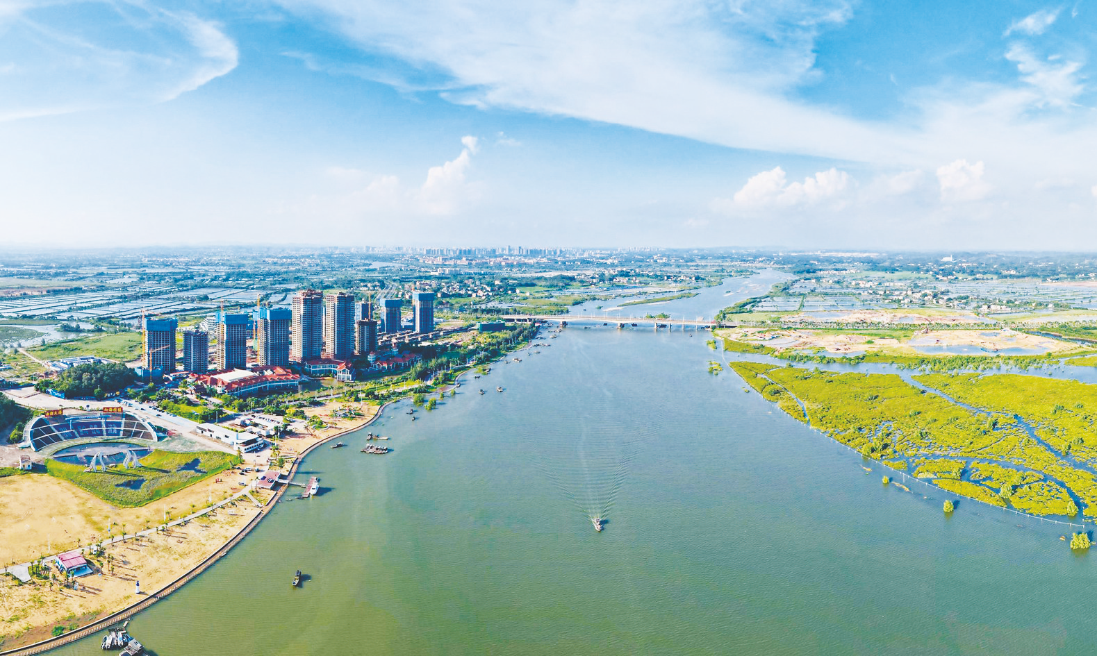 &nbsp;&nbsp;&nbsp;&nbsp;钦州市沙井港入海口(平陆运河入海口) 本报