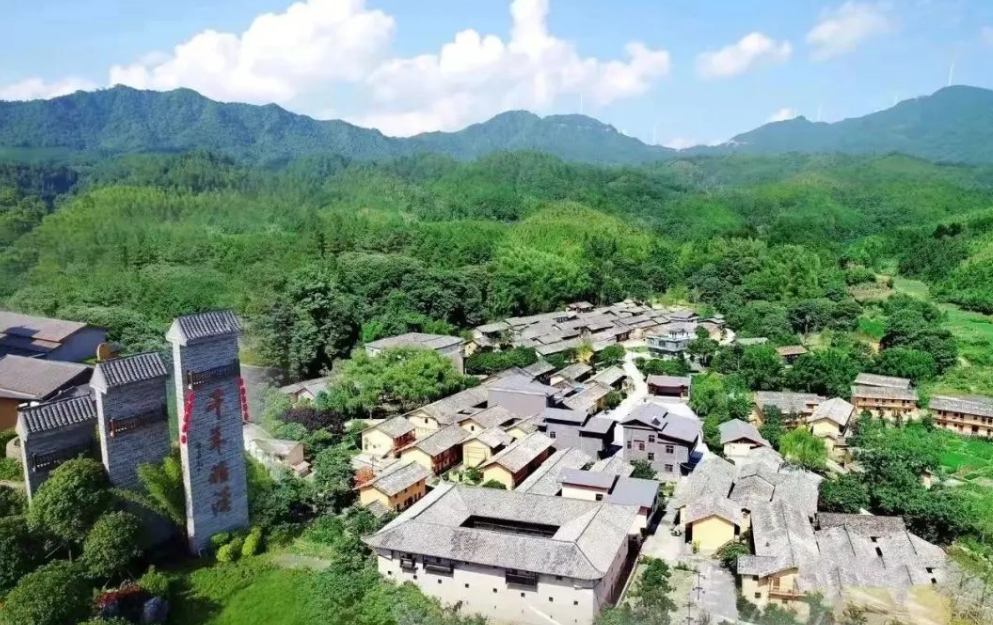 　　赣南雅溪古村