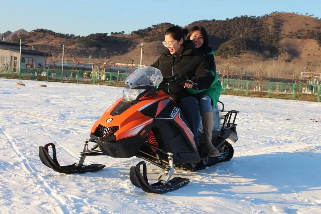 海莊園冰雪嘉年華遷西景忠山第二條第一天:灤州研山養心谷研山滑雪場