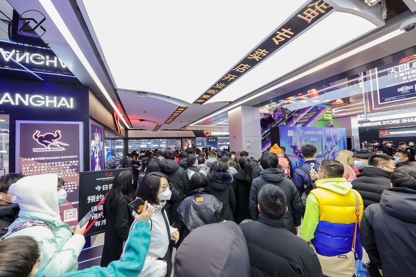 万代vr zone上海首家体验店,首次开出线下店铺的模玩熊,蓝月的娃娃屋