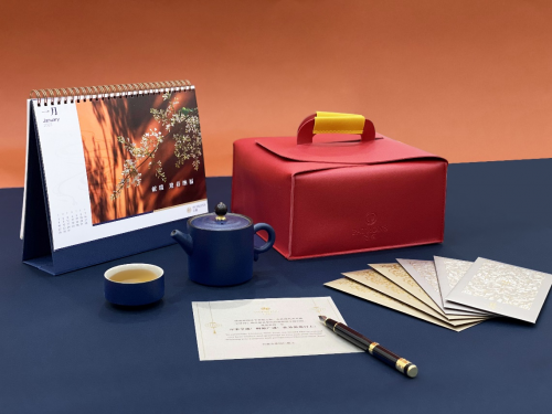 　　△ 百惠新春礼品套装