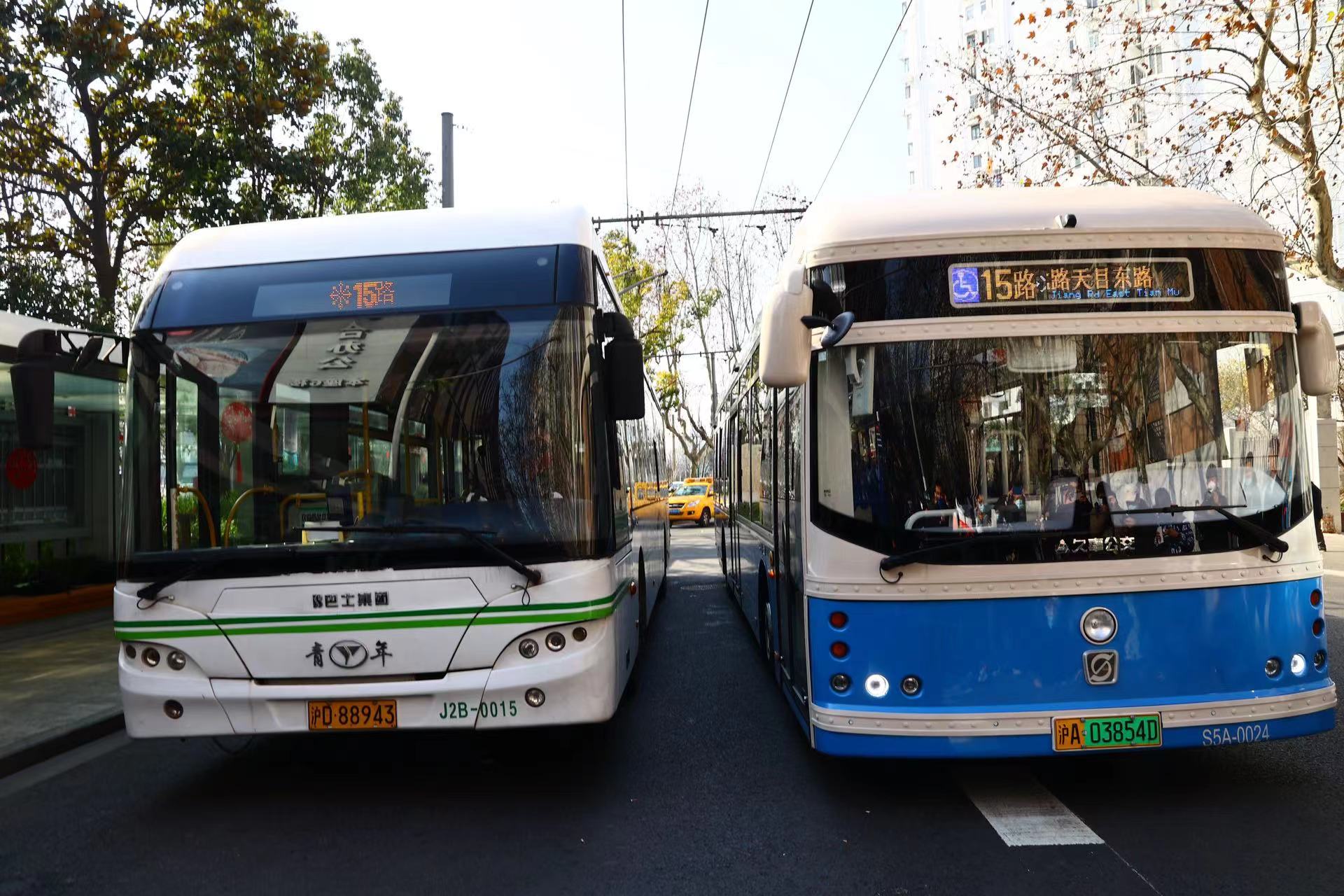 辞旧迎新,上海无轨电车全面完成更新换代|电车_新浪财经_新浪网