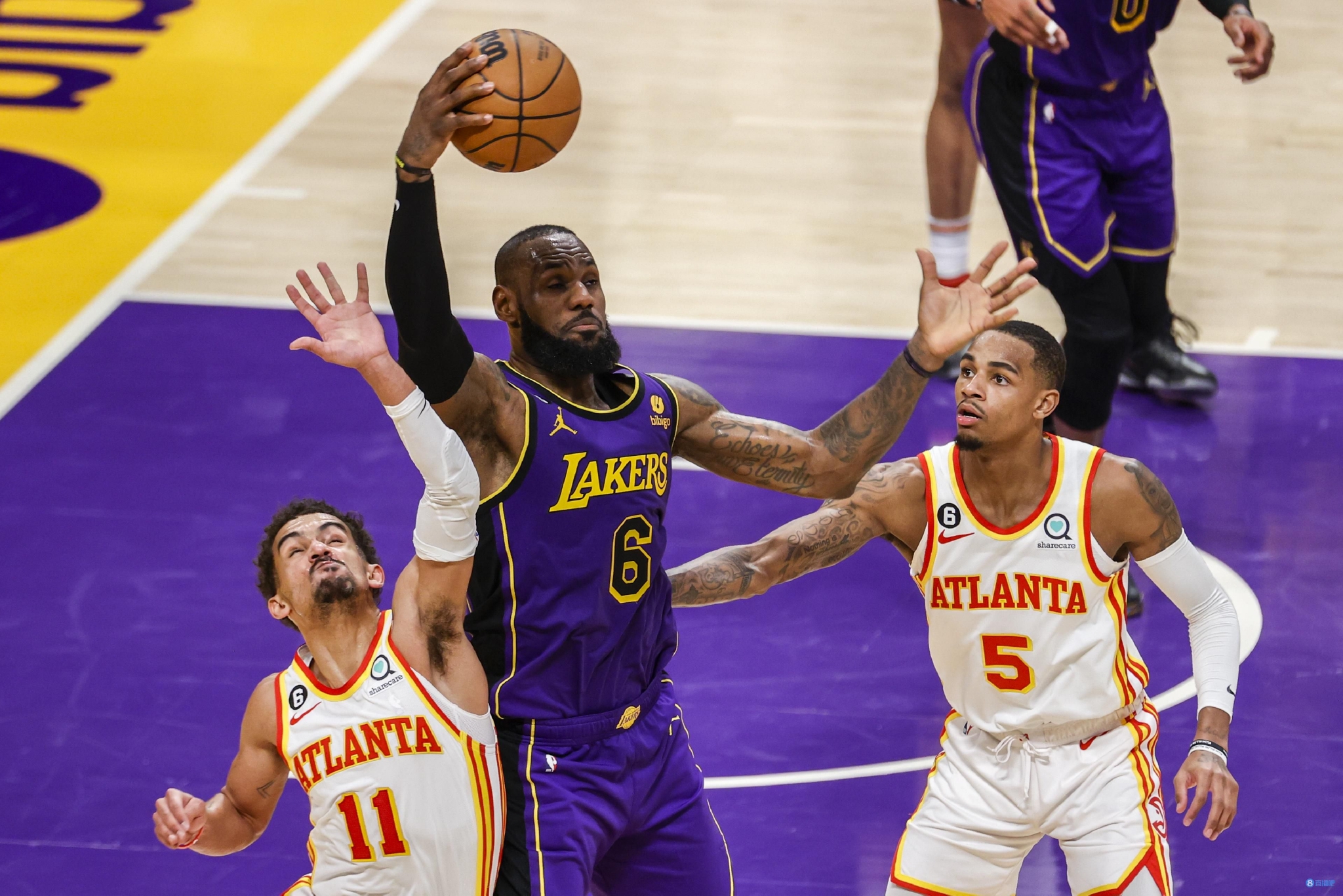 詹姆斯转战东部篮网队新赛季成夺冠最大热门