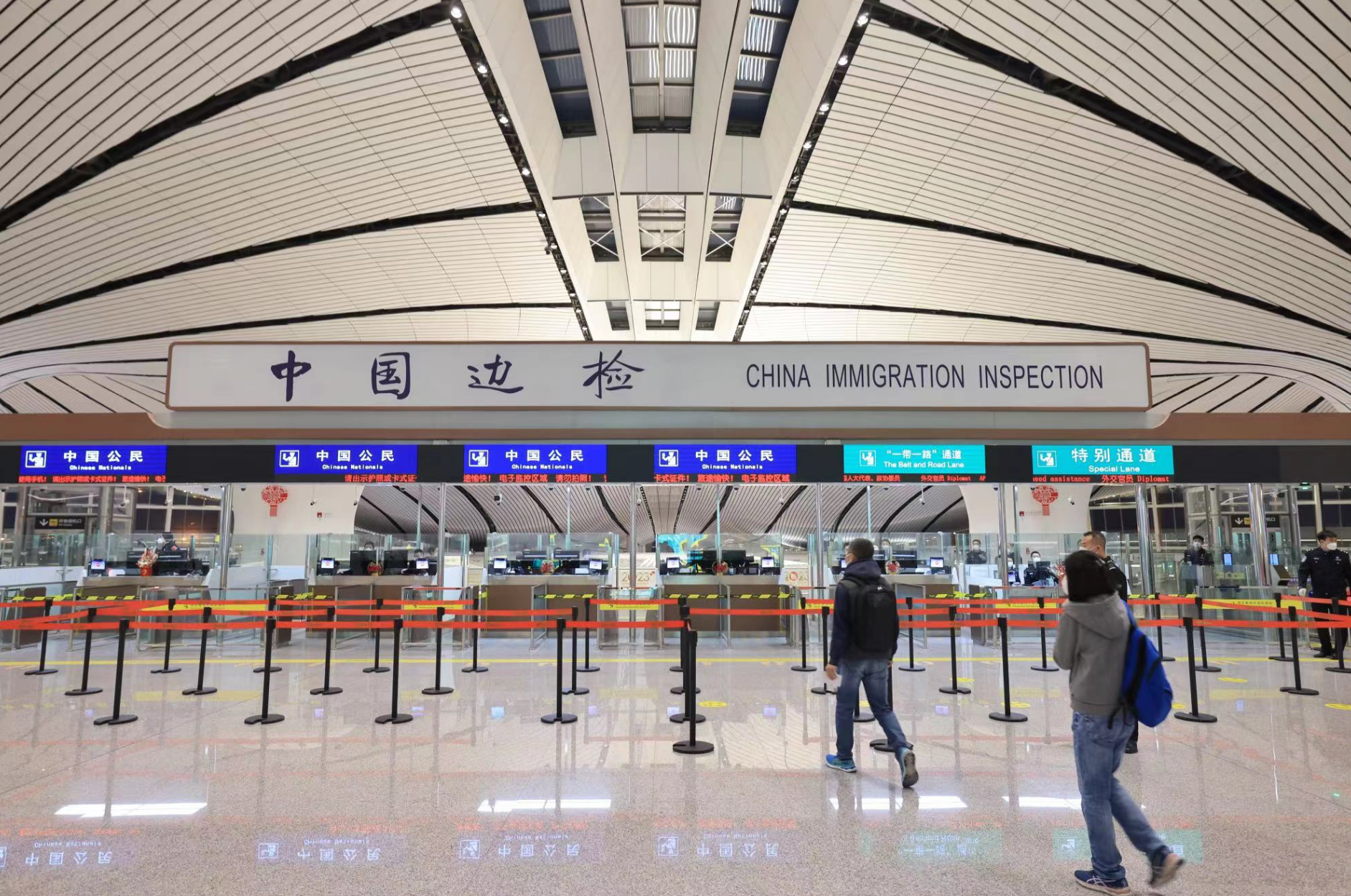 北京大兴机场国际及港澳台航线,今天顺利复航|旅客_新浪财经_新浪网