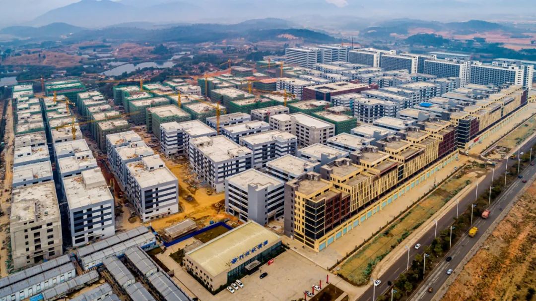 肇庆高新区万洋众创城。王振宇&nbsp;摄