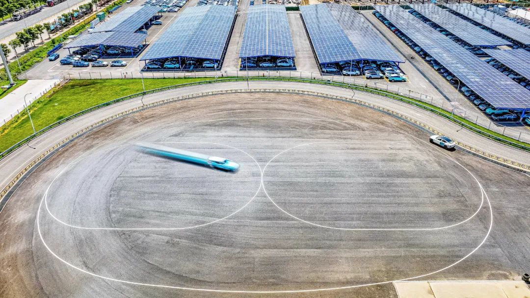 小鹏汽车进行新车测试。王振宇 摄