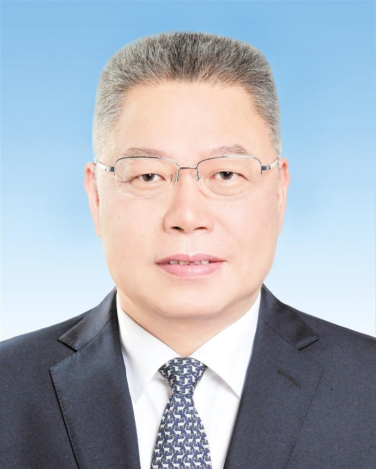 贵州省十四届人大常委会主任,副主任简历